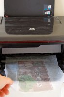 Как напечатать фотографии на дереве посредством вощёной бумаги